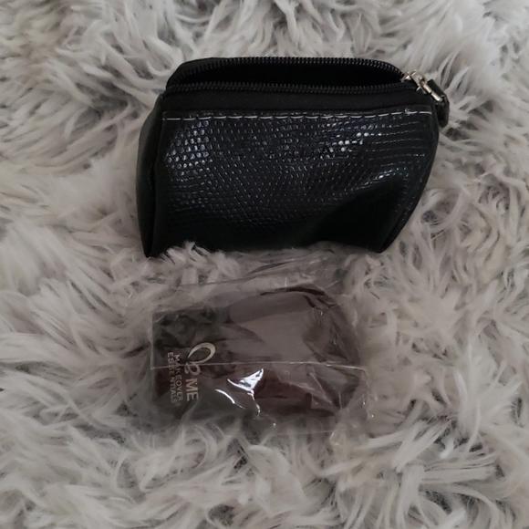 Kabuki brush - Picture 2 of 2